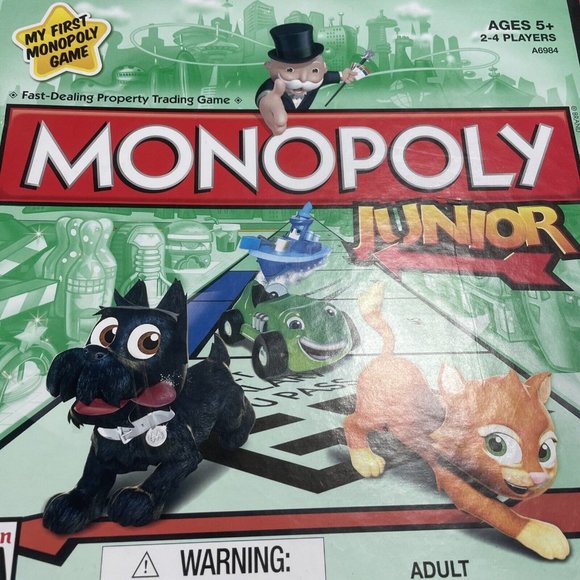Board Game Monopoly Junior Ages 5+ 2-4 Players Fast Dealing Game Complete - Picture 12 of 12
